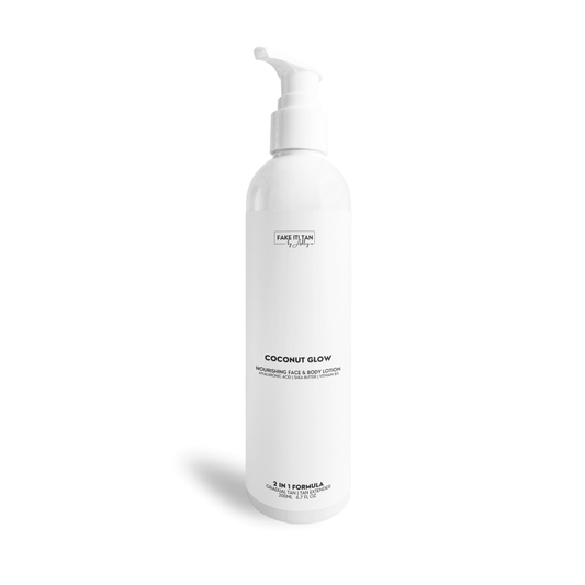 Enriched with Shea butter (hydration), Mango seed butter (Vitamin C), Niacinamide (Vitamin B3) and hyaluronic acid to keep skin hydrated, nourished and glowing. This 2 in 1 lotion can be used as a daily tan extender* after self tan application to maintain an even glow and add hydration to skin or as gradual tanning lotion. Suits all skin types, tones, face and body.